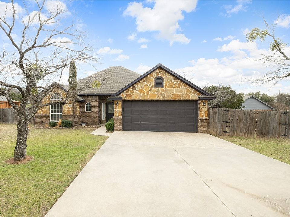 2703 Sky Harbour Dr, Granbury, TX 76049 Zillow
