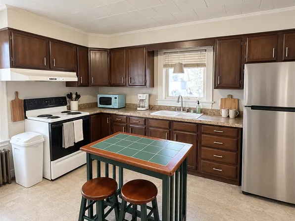 19 Oak Street, Orono ME