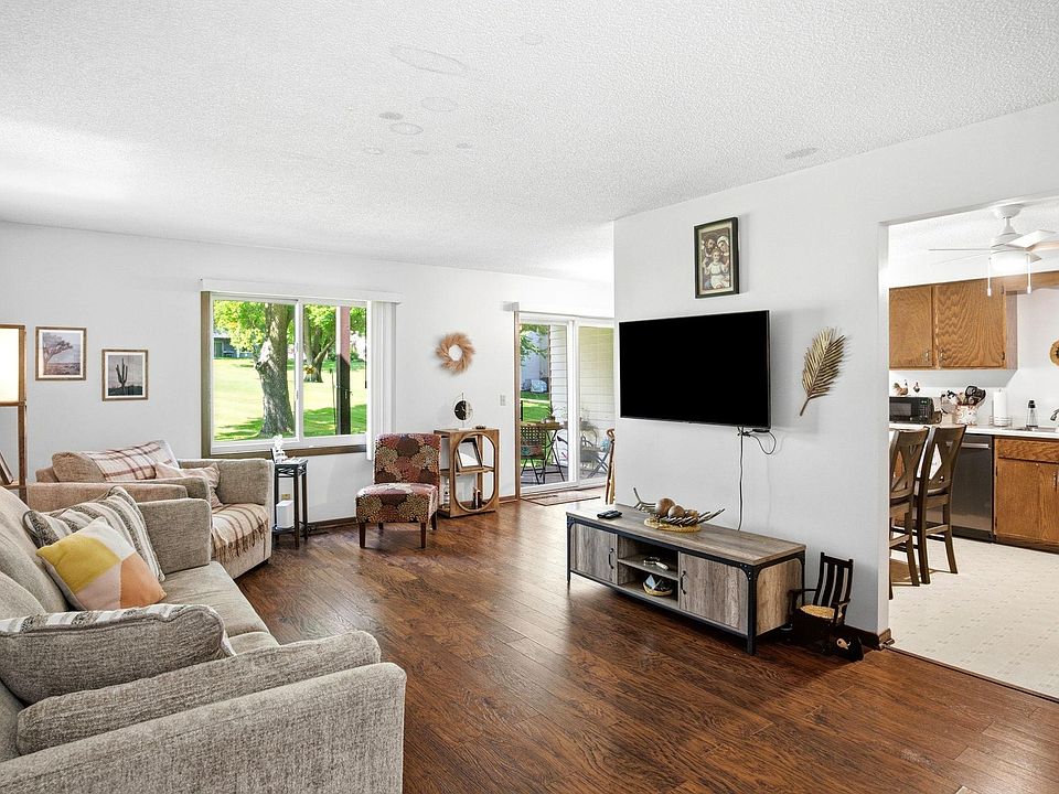 1st image of 1845 Livingston Ave APT B
