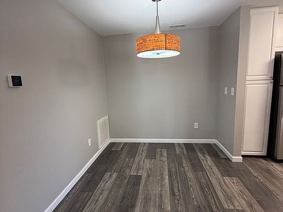3rd image of 133 McGill Park Ave NE