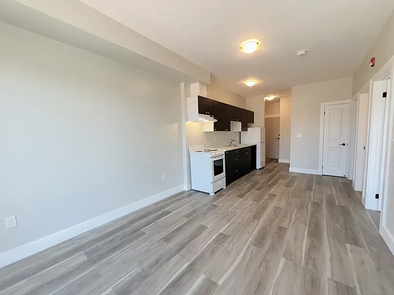 61 Thompsons Rd W #201 — Photo 10