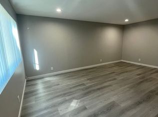 1545 Coriander Dr APT B, Costa Mesa, CA 92626