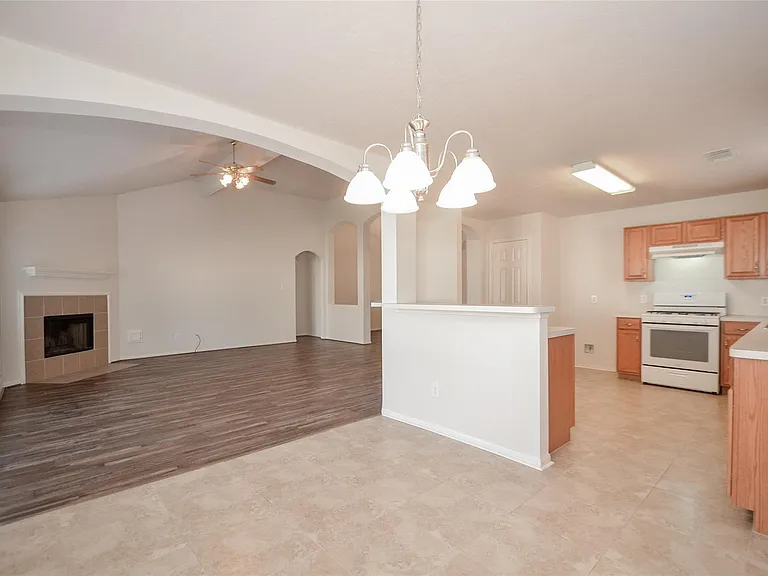 3314 Rainport Dr — Photo 8