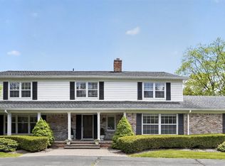 5447 Lahser Rd, Bloomfield Hills, MI 48304