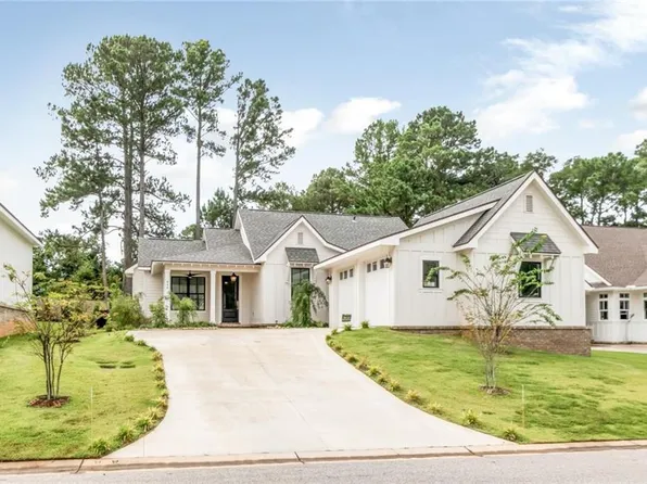 848 Geranium Dr, Fairhope, AL 36532