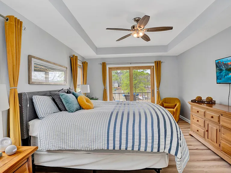 218 Long Island Dr — Photo 22