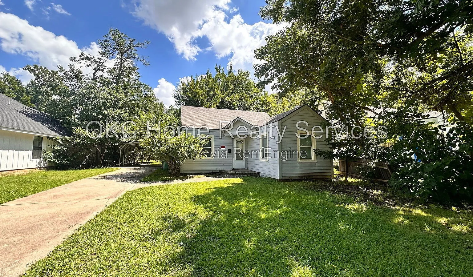 2 bed, 1.0 bath, 740 sqft, $999 — Photo 2