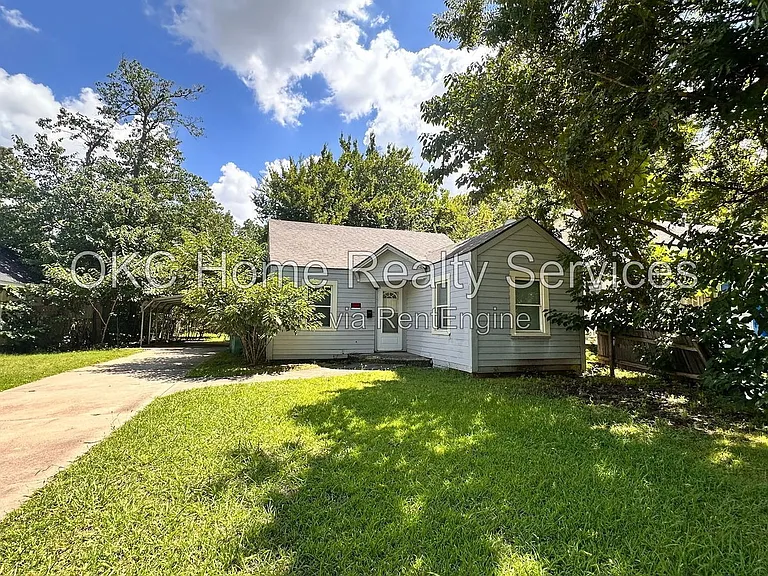 2316 NW 38th St — Photo 2