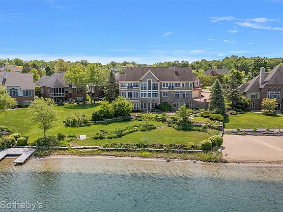 3rd image of 10611 Lighthouse Point