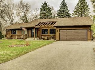 2304 E 123rd St, Burnsville, MN 55337
