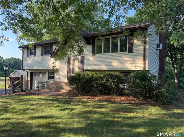 6 Blueberry Circle, Ellington, CT 06029