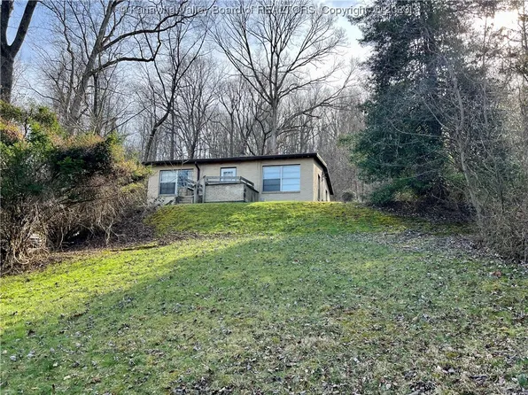 5057 Washington St W, Cross Lanes, WV 25313