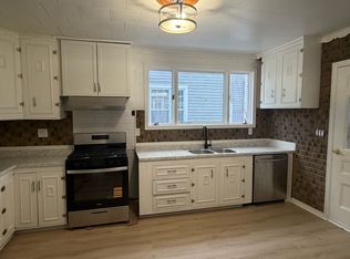 5 Fairfax Pl, Utica, NY 13502