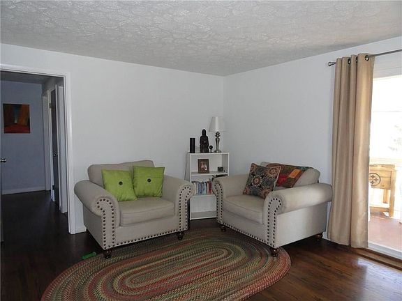 2nd image of 21 Wallman Dr