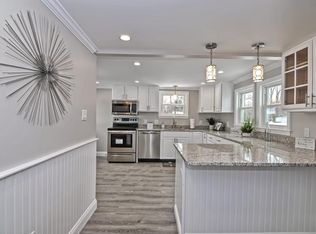 37 Main St, Upton, MA 01568