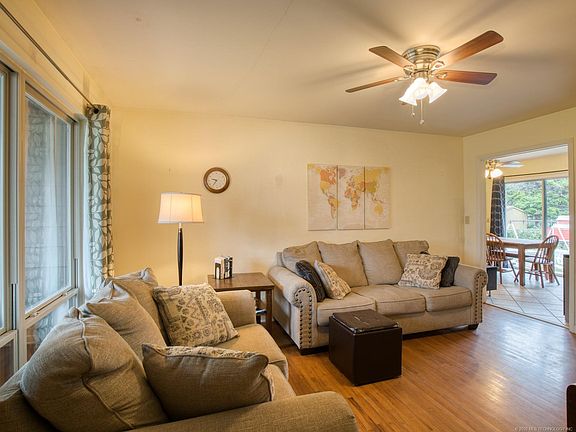 4th image of 2837 S 66th Ave E