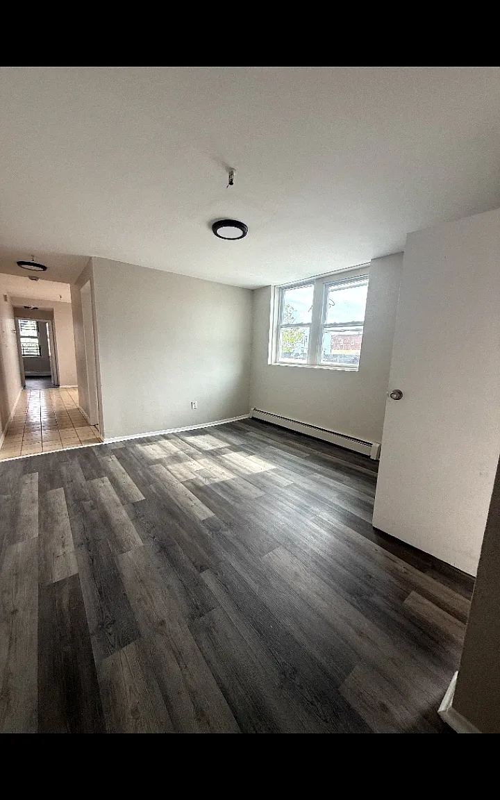 2 bed, $1,700 — Photo 4