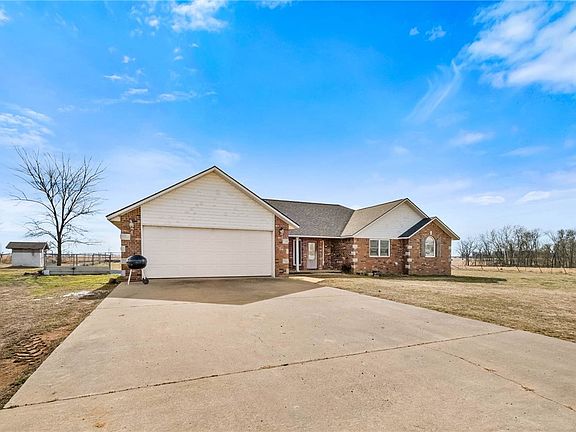 3rd image of 43244 S 685th Rd