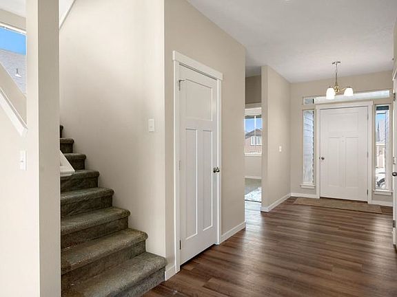 3rd image of 8407 N Summerhill Ln