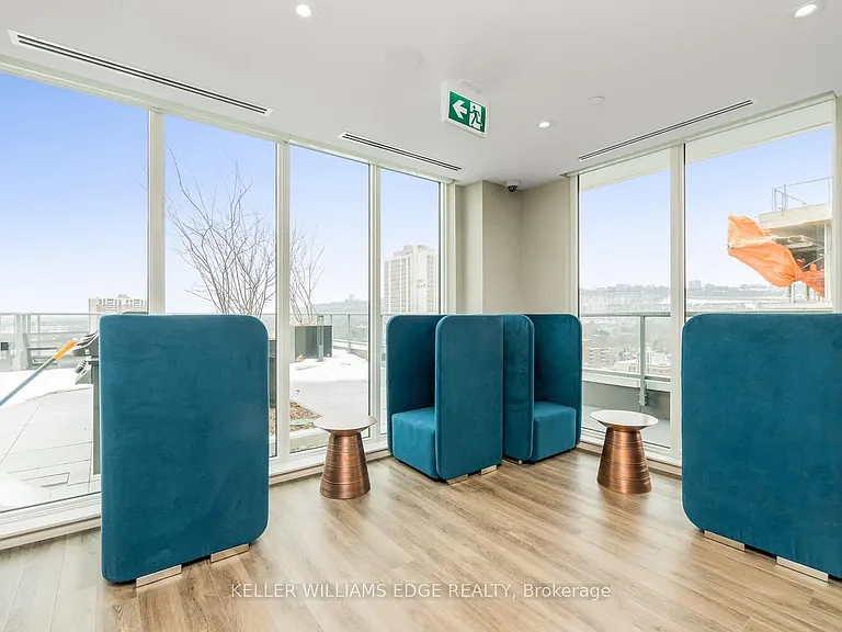 212 King William St #502 — Photo 31