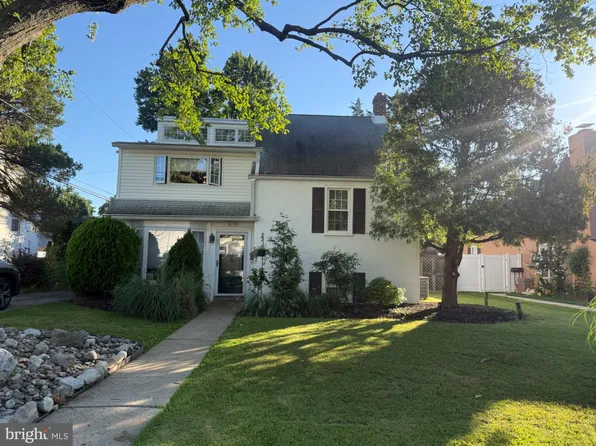 8719 Sagamore Rd, Philadelphia, PA 19128