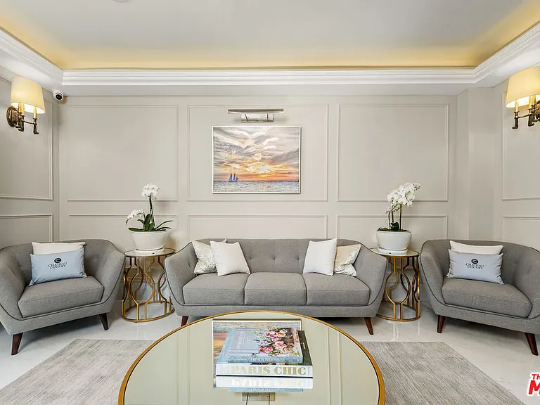1825 Pandora Ave #Penthouse 404 — Photo 21