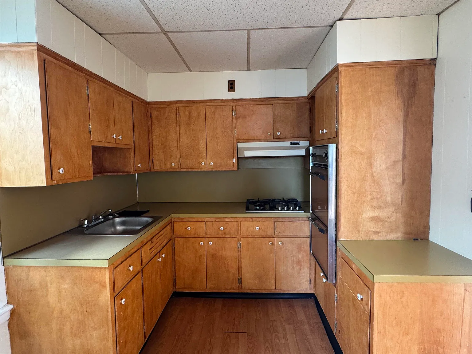 2 bed, 1.0 bath, $2,000 — Photo 4