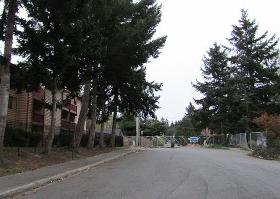4th image of 2717 S 256th St