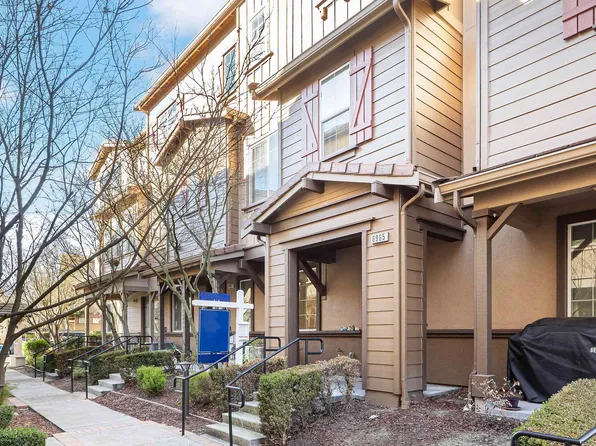 6965 N Mariposa Ln, Dublin, CA 94568