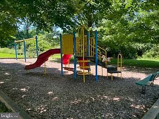 7701 Hiawatha Ln — Photo 13