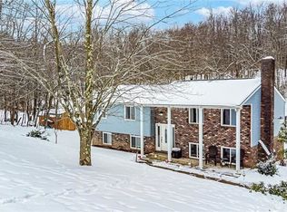 980 Watt Rd, Apollo, PA 15613