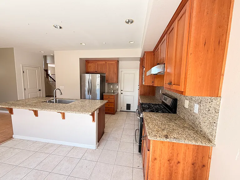 412 Mountain Meadows Dr — Photo 7