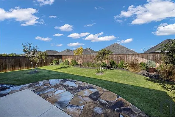1109 Ainsley Ln — Photo 26