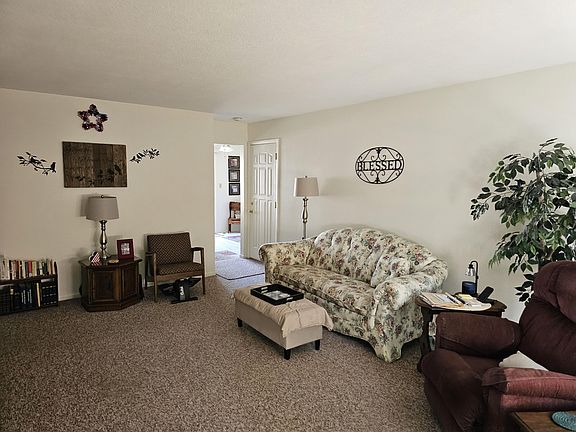 2nd image of 4131 Morton Ln