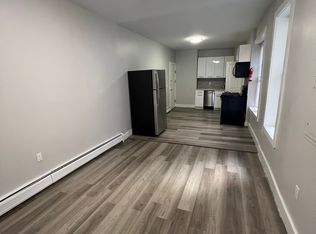 423 61st St APT 2, West New York, NJ 07093