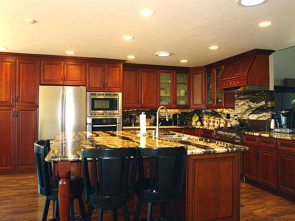 3rd image of 344 Greenpark Way