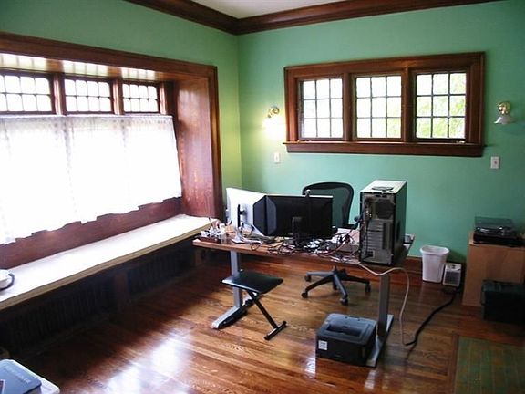 4th image of 120 N Adams St