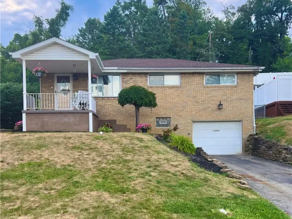 13429 Dean Dr, North Huntingdon, PA 15642