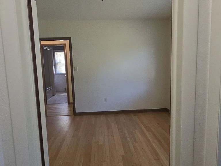 2315 S Lombardy Ln — Photo 17