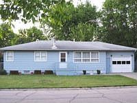 1st image of 140 Woodland Dr