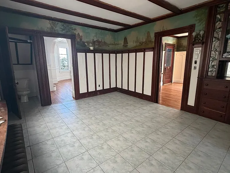 202 Central Ave — Photo 18
