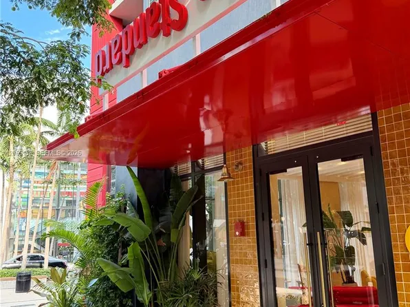 90 NE 32nd St, Miami, FL