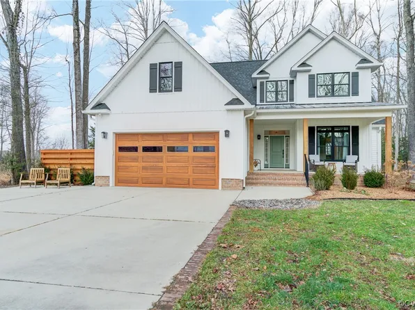 7097 Ware House Rd, Gloucester, VA 23061