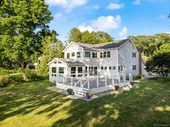 13 River Drive, Ledyard, CT 06335