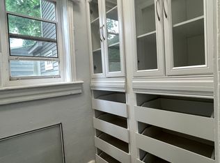 2736 Emerson Ave S #40F57C1C5, Minneapolis, MN 55408