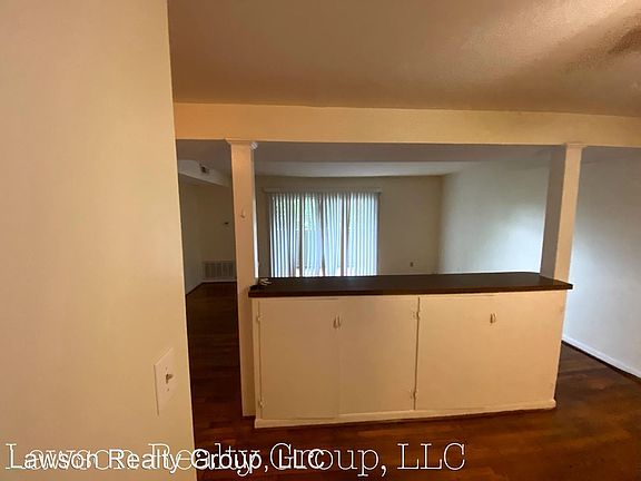 5th image of 2200 Stephenson Ave SW APT 201