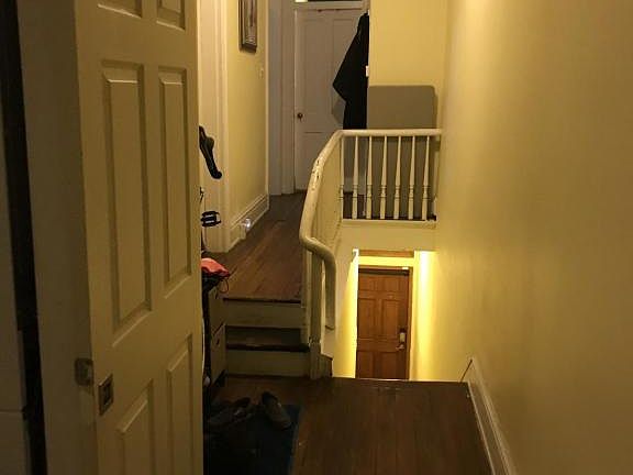 4th image of 1104 W Marshall St #B