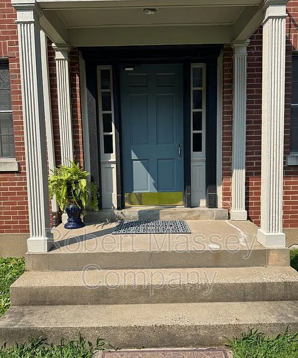 2079 Douglass Blvd #1