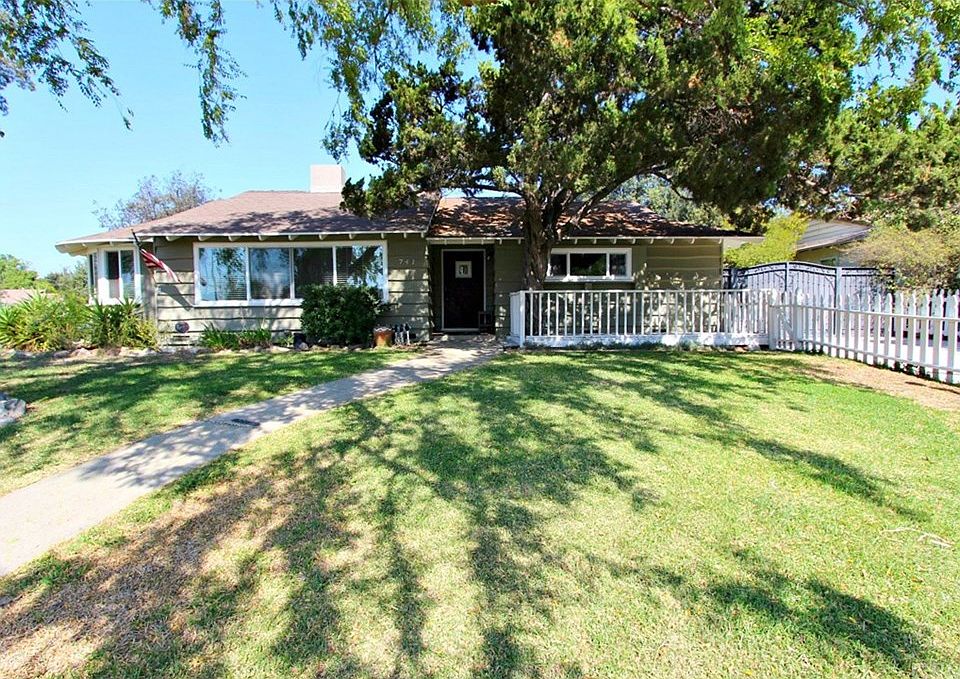 1st image of 741 Santa Barbara Dr