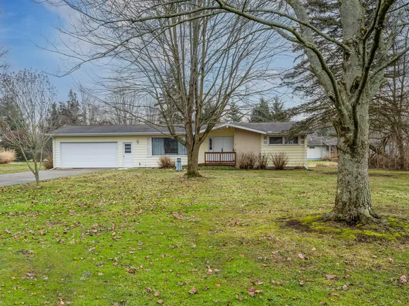 4003 Evergreen Ln, Benton Harbor, MI 49022